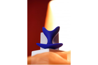 Синяя силиконовая расширяющая анальная пробка Bloom - 8,5 см.