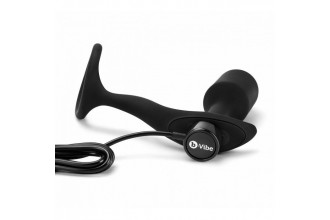 Черная анальная вибропробка с эрекционным кольцом Vibrating Snug & Tug M