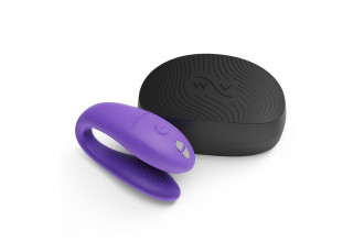 Фиолетовый вибромассажер для пар We-Vibe Sync Go
