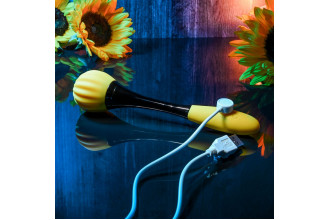 Черно-желтый двусторонний вибратор Sunflower - 20 см.
