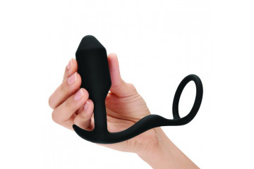 Черное эрекционное кольцо с анальным плагом Snug & Tug