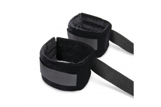 Эротический набор 4PC Bondage Bed Strap & Flogger Kit