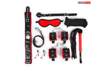 Стильный черно-красный набор БДСМ: маска, кляп, зажимы, плётка, ошейник, наручники, оковы, верёвка