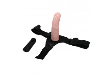 Реалистичный полый фаллоимитатор на трусиках Ultra Passionate Harness - 15 см.