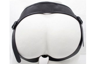 Реалистичный страпон Harness из трусиков и насадки-фаллоса - 18,5 см.