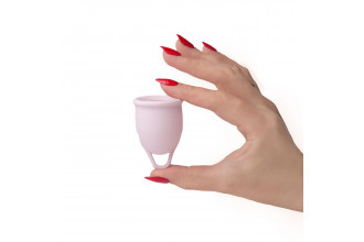 Розовая менструальная чаша Aura S