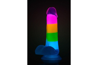 Яркий люминесцентный фаллоимитатор Rainbow Rave - 16,5 см.