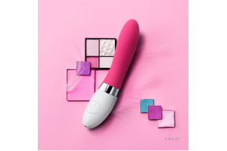 Розовый перезаряжаемый вибратор Liv 2 Cerise - 17,4 см.