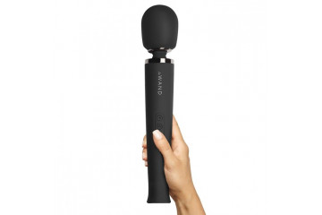 Черный матовый жезловый вибратор Le Wand с 20 режимами