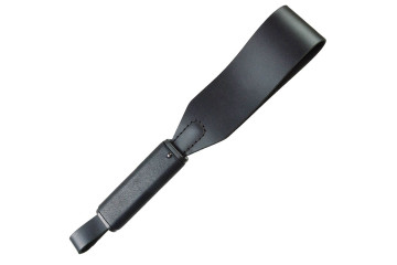 Черная кожаная шлепалка «Диамант» - 43 см.