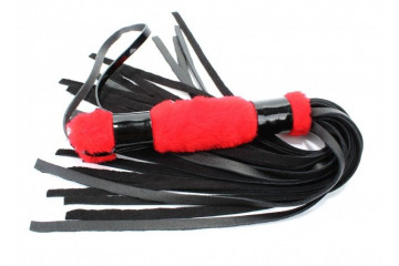 Черная плеть с красной меховой рукоятью - 44 см.