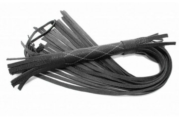 Аккуратная чёрная плетка из натуральной кожи - 60 см.