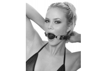 Черный кляп с дырочками Breathable Ball Gag