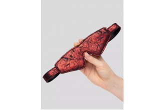 Двусторонняя красно-черная маска на глаза Reversible Faux Leather Blindfold