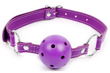 Фиолетовый кляп-шарик на регулируемом ремешке с кольцами