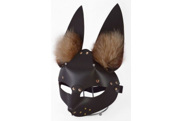 Коричневая маска Зайка с меховыми ушками