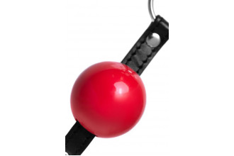Красный кляп-шар на черных ремешках Anonymo