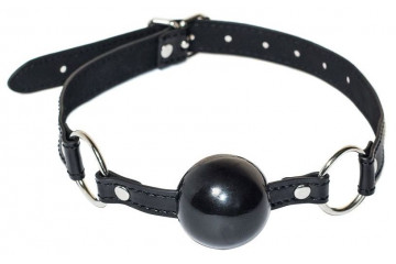 Черный гладкий кляп-шарик Crave