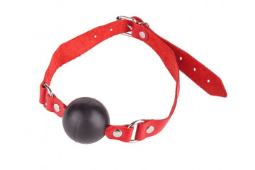 Чёрный кляп-шар с красным ремешком