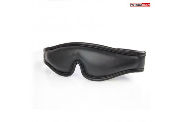 Черная сплошная гладкая маска на глаза