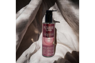 Лубрикант на водной основе Pleasure Lab с ароматом бабл-гам - 250 мл.