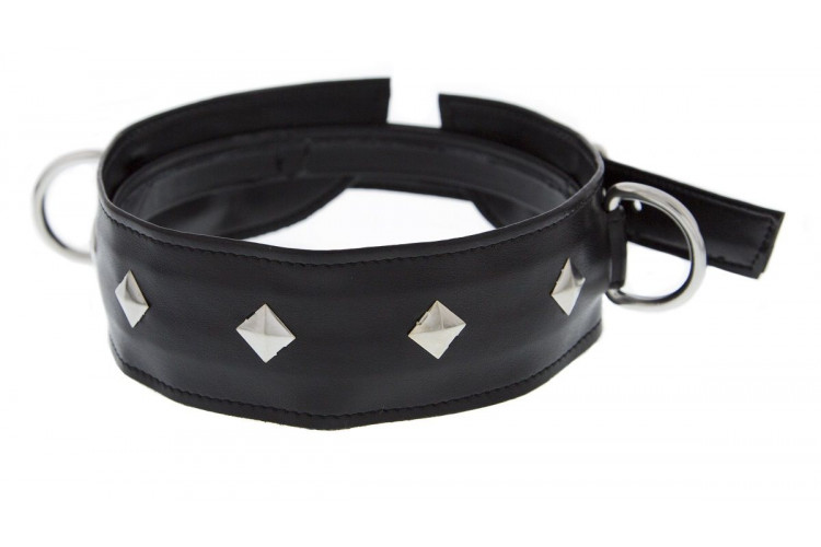 Полиуретановый ошейник с пуклями и D-кольцами Collar with Studs