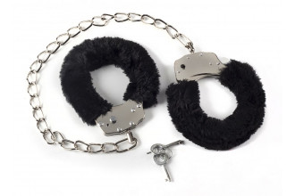 Чёрные меховые оковы на ноги Bondage