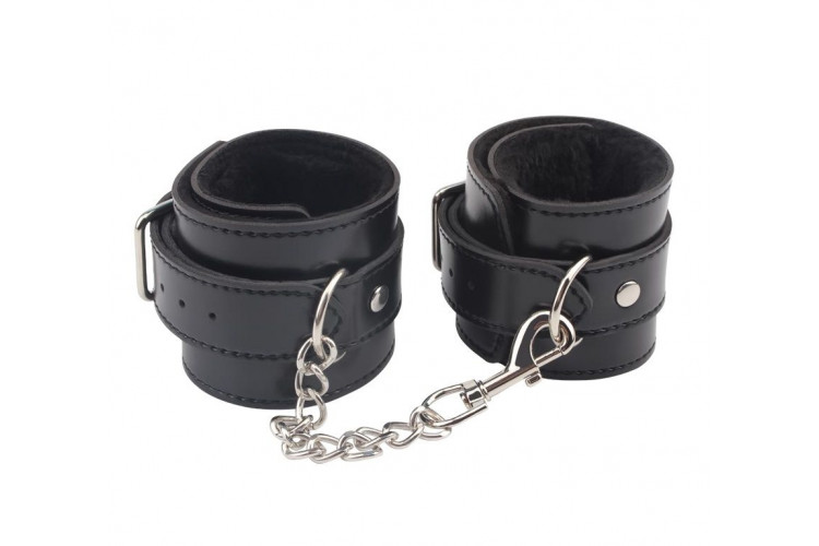 Черные оковы на ноги Obey Me Leather Ankle Cuffs