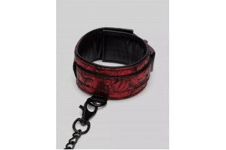 Красно-черные оковы Reversible Faux Leather Ankle Cuffs