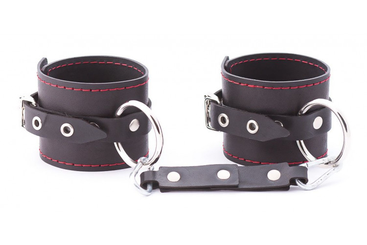 БДСМ-комплект: большая распорка и оковы БДСМ-комплект: большая распорка и оковы