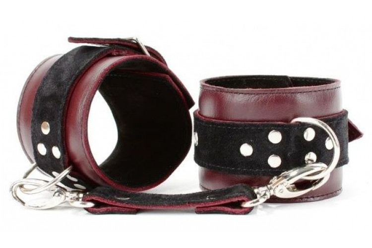 Бордовые оковы Maroon Shackles