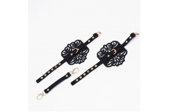 Черный фигурные оковы с золотистой фурнитурой