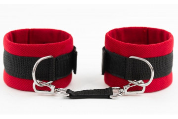 Красно-черные оковы My rules на сцепке