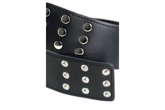 Чёрный кожаный ошейник с шипами