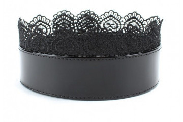 Изящный чёрный ошейник с кружевом