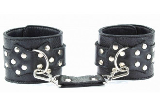 Чёрные наручники из кожи с пряжкой Чёрные наручники из кожи с пряжкой