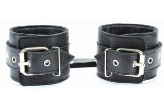 Чёрные наручники из кожи с пряжкой Чёрные наручники из кожи с пряжкой