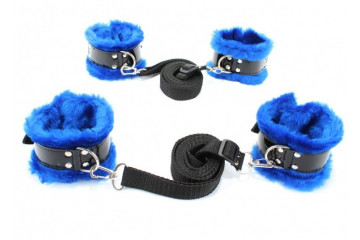 Черно-синий набор для фиксации на кровати с мехом