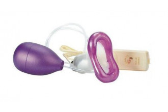 Вакуумный стимулятор клитора Vibrating Clit Massager