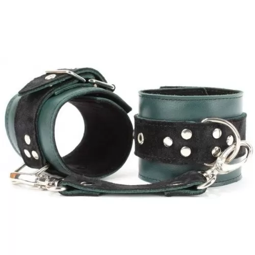 Изумрудные оковы Emerald Shackles изумрудный 