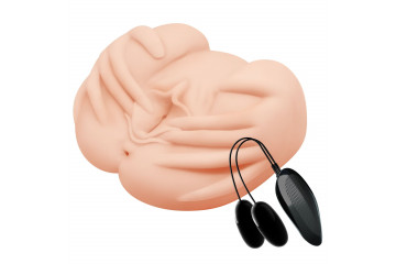 Вагина с руками поверх и вибрацией