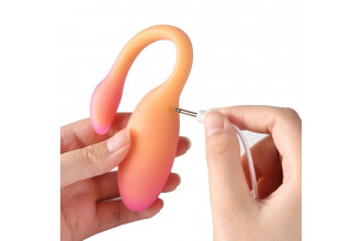 Оранжевый вибратор Flamingo Max